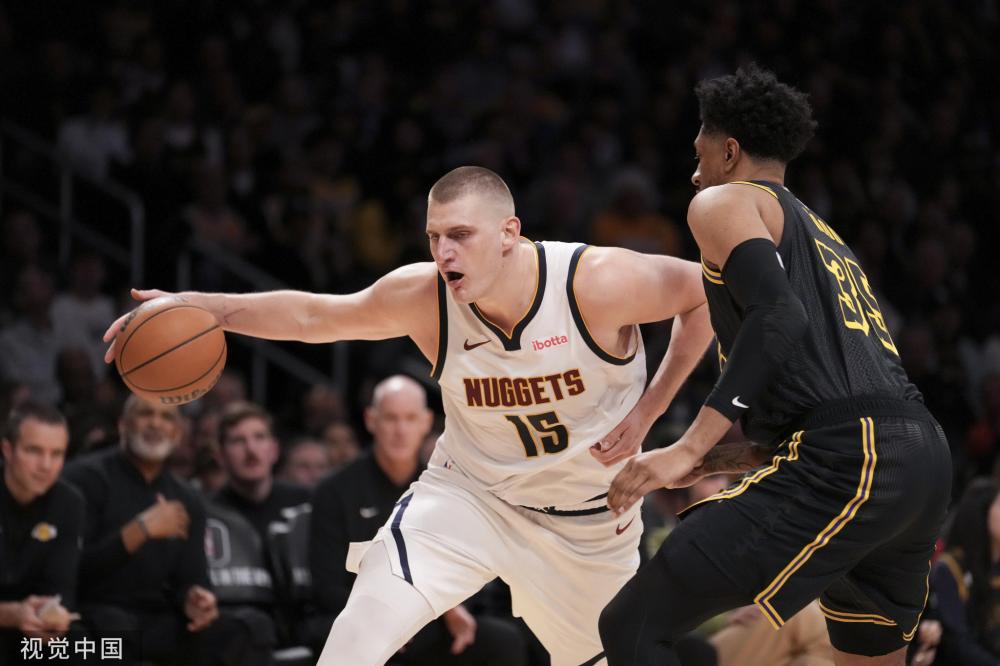 他的观点常 他的观点常